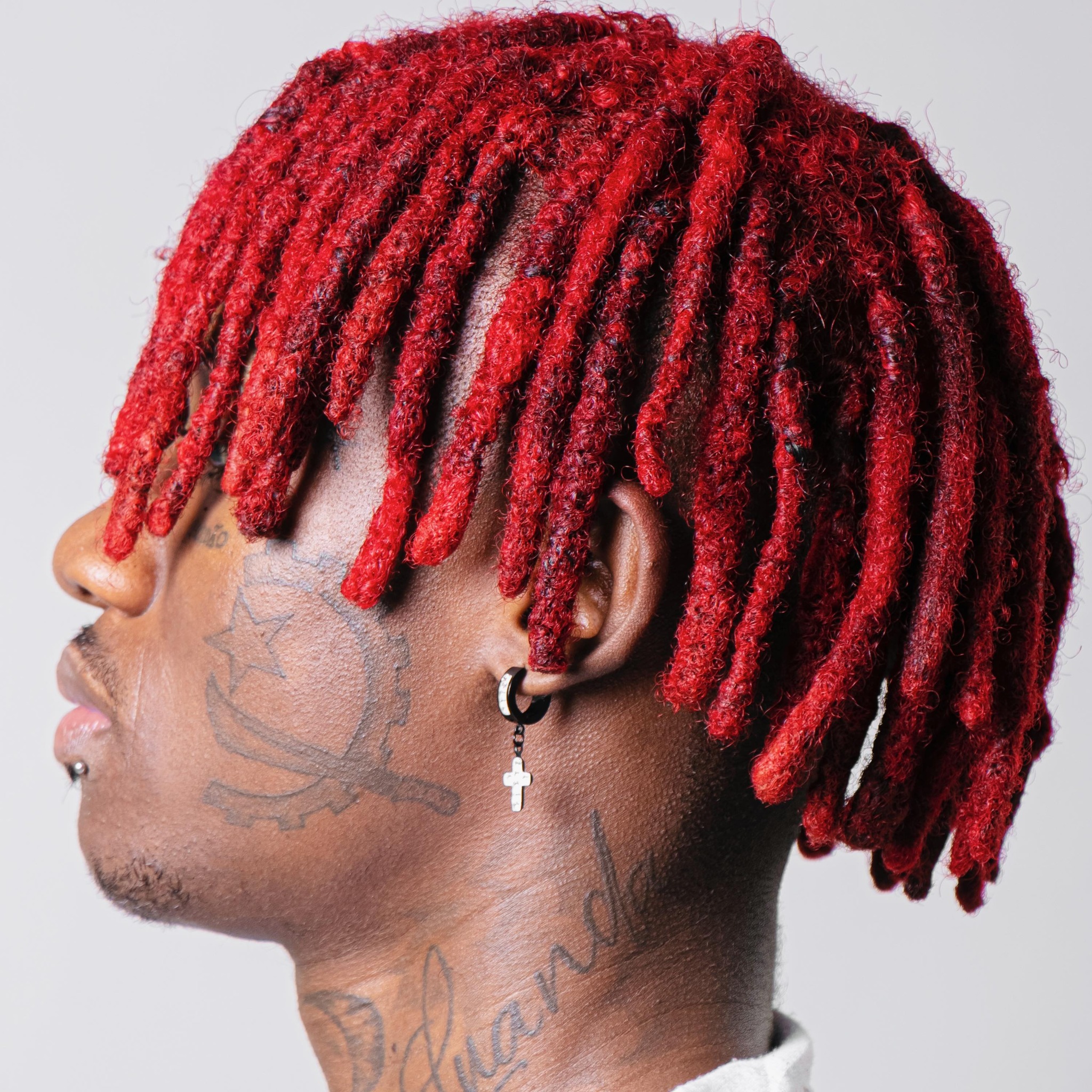 12 Furos - A Cara de Angola (Álbum)