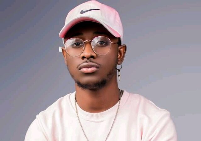 Cleyton David ft. Button Rose - Me Leva